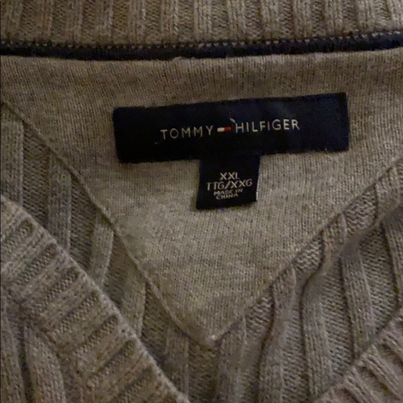 Tommy Hilfiger Sweater - Picture 2 of 3